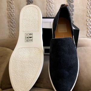 DOLCE VITA SKYLA CUTOUT SNEAKERS.  New and in box.  Unused.  Size 6.